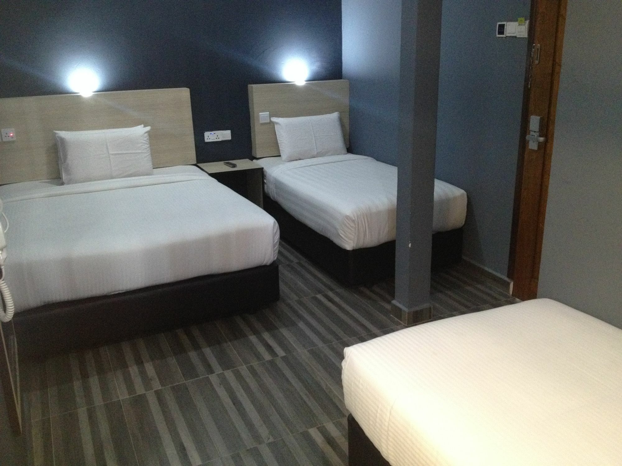 Dj Citi Inn Hotel Kuala Terengganu Exteriör bild